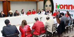 IVONNE CON CANDIDATOS A DIPUTADOS