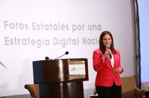 IVONNE TECNOLOG{IA