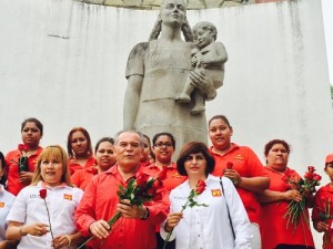 ASAEL SEPULVEDA HOMENAJE A LAS MADRES