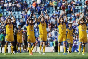 Tigres celebra triunfo ante Cruz Azul